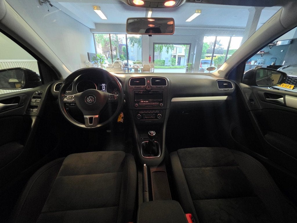 Volkswagen Golf 1.4 TSI HIGHLINE Carplay-Android / Alcantara, Voorwielaandrijving, Gebruikt, Zwart, 4 cilinders