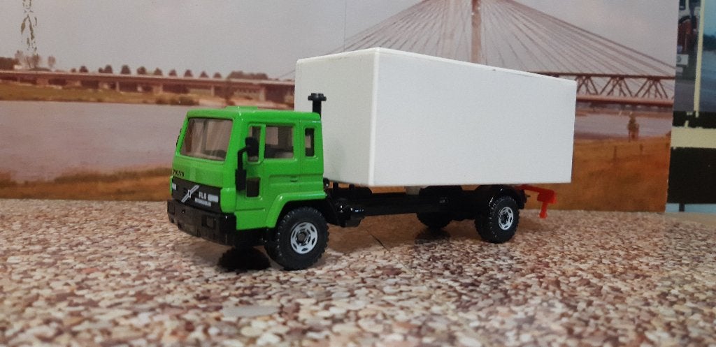 siku Volvo FL6 promo, Hobby en Vrije tijd, Modelauto's | 1:50, Ophalen of Verzenden, Zo goed als nieuw, Bus of Vrachtwagen, SIKU