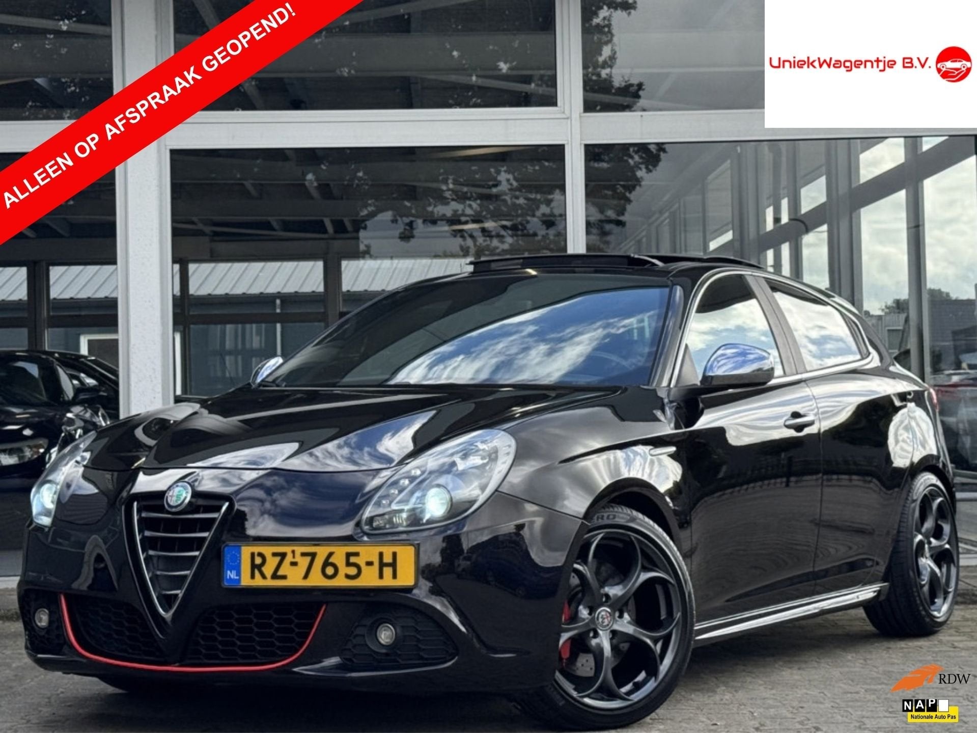 Alfa Romeo Giulietta 1.4 T DISTINCTIVE | PANODAK | 18' VELG!, Voorwielaandrijving, Euro 5, Gebruikt, Zwart