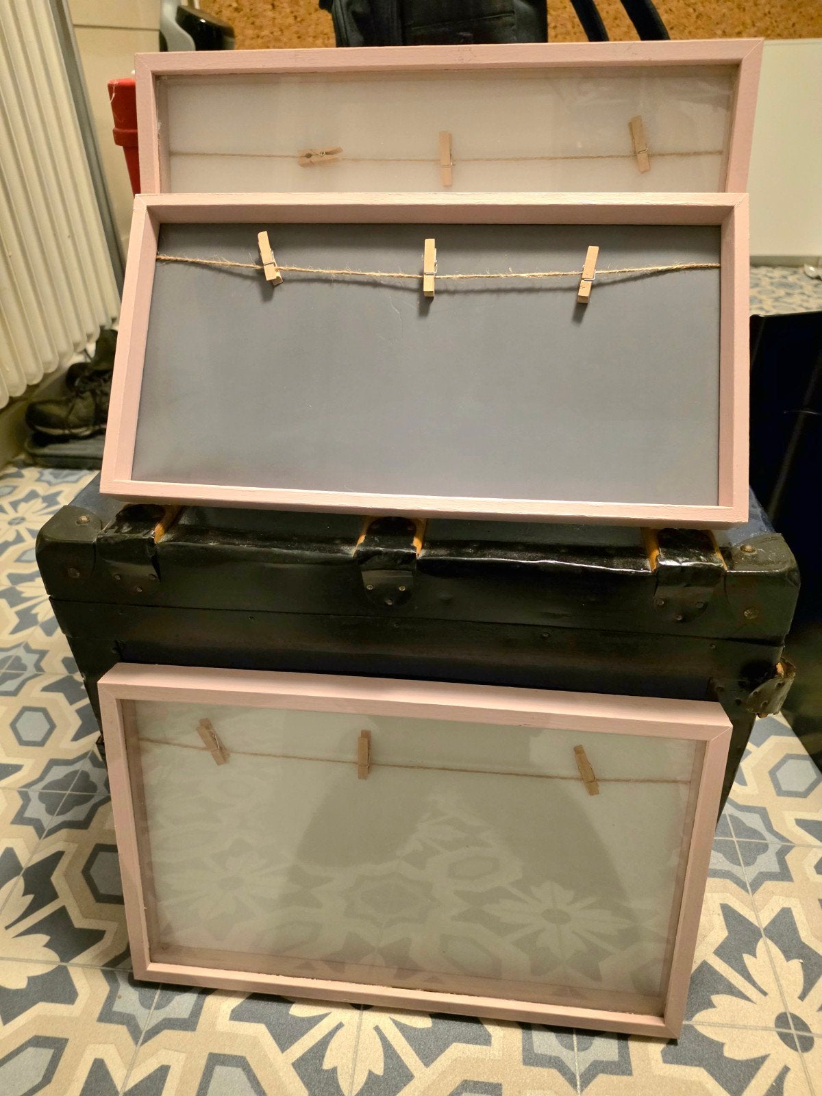 3 Roze houten lijsten met wasknijpers (2x glas), Ophalen of Verzenden