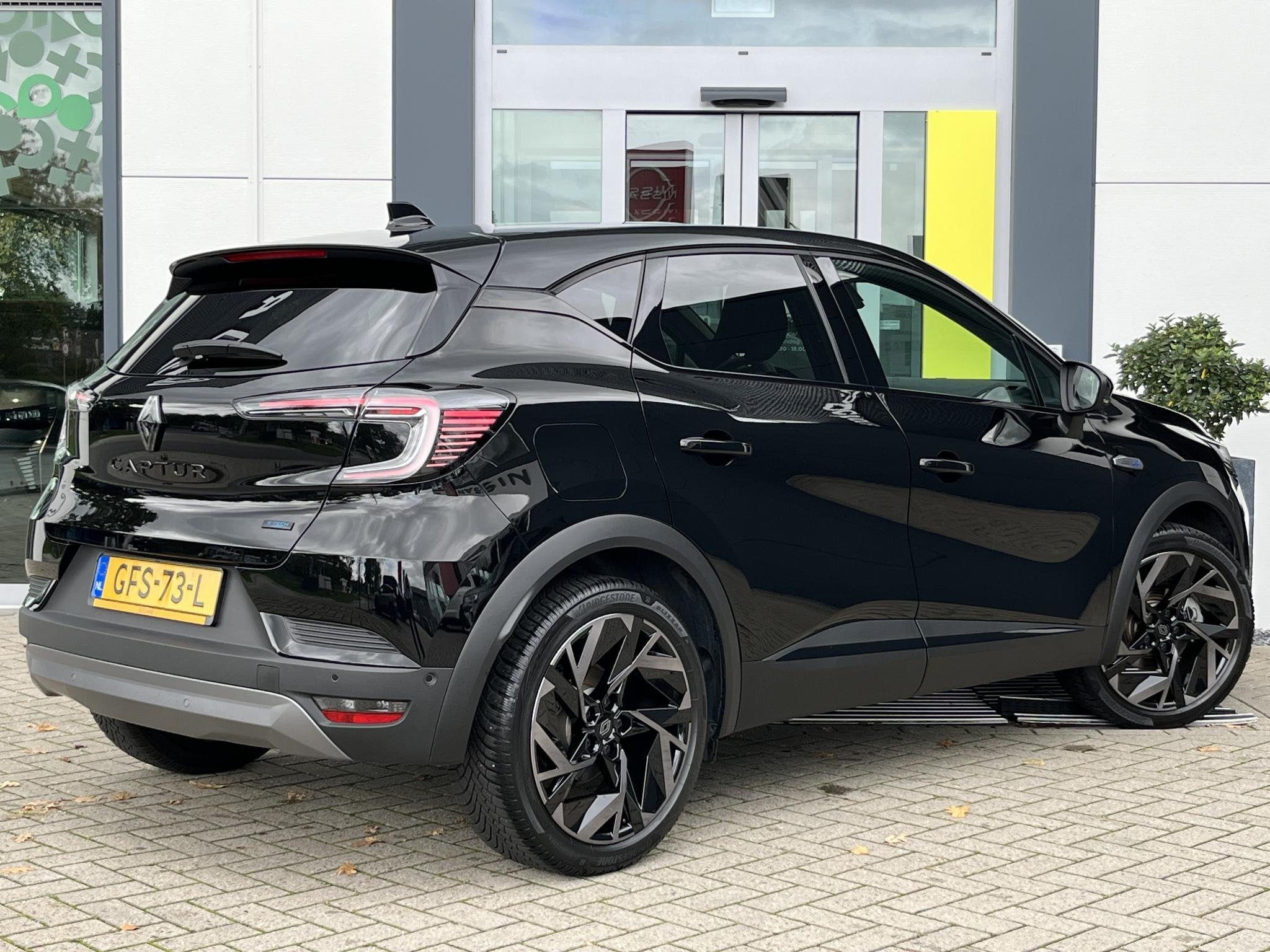 Renault Captur 1.6 E-Tech full hybrid 145 esprit Alpine | Sc, Auto's, 1345 kg, Gebruikt, Met garantie (alle), Zwart