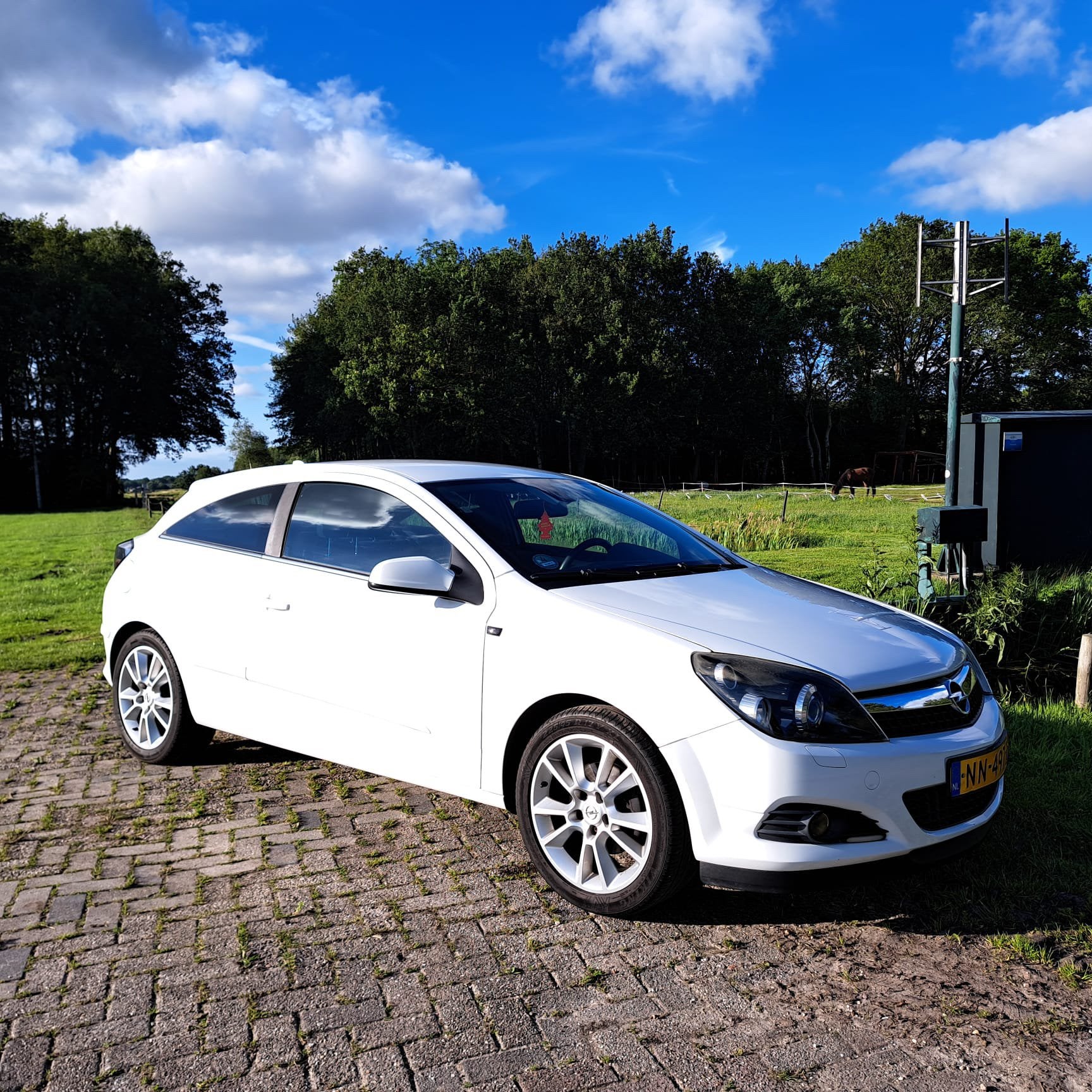Opel Astra 1.6 16V GTC 85KW 2008 Wit, Voorwielaandrijving, 15 km/l, 625 kg, 4 cilinders