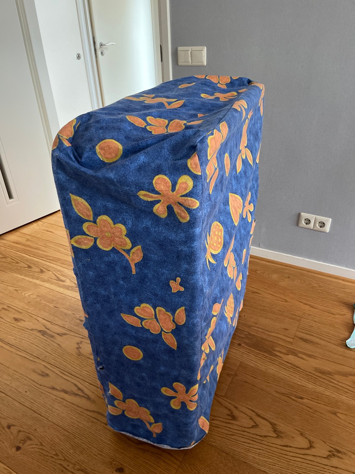 Opvouwbaar logeerbed met matras - Eenpersoons, Huis en Inrichting, Ophalen, Gebruikt, Eenpersoons, Blauw