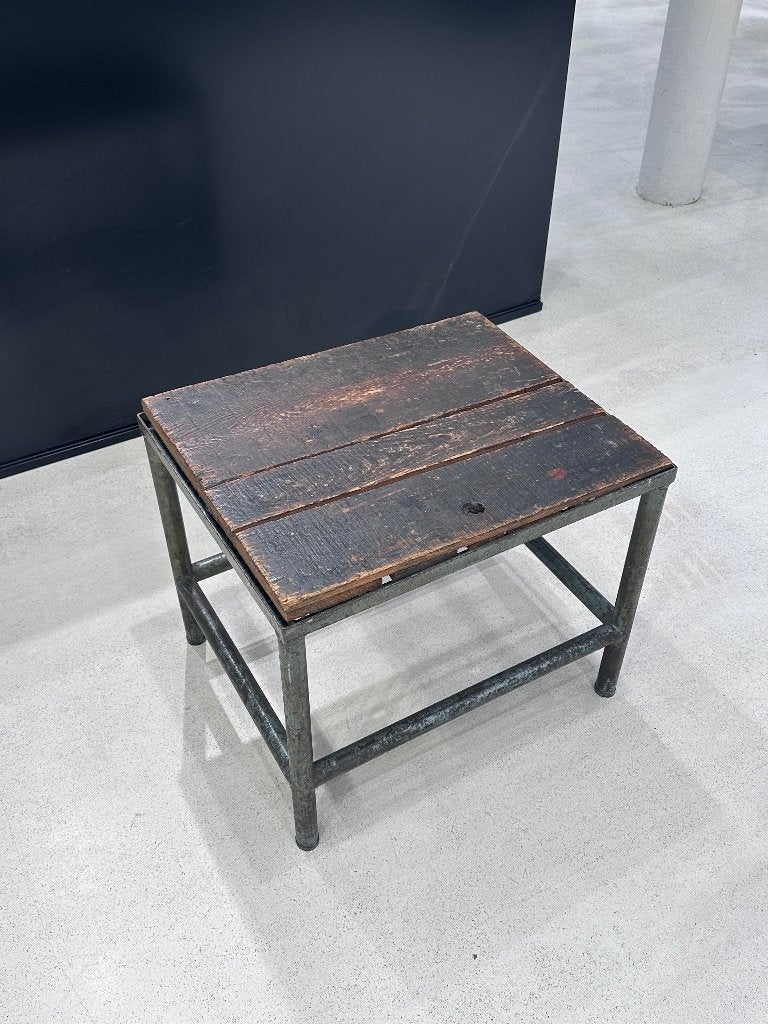 Sidetable Oude Philips Fabriek, Antiek en Kunst, Ophalen