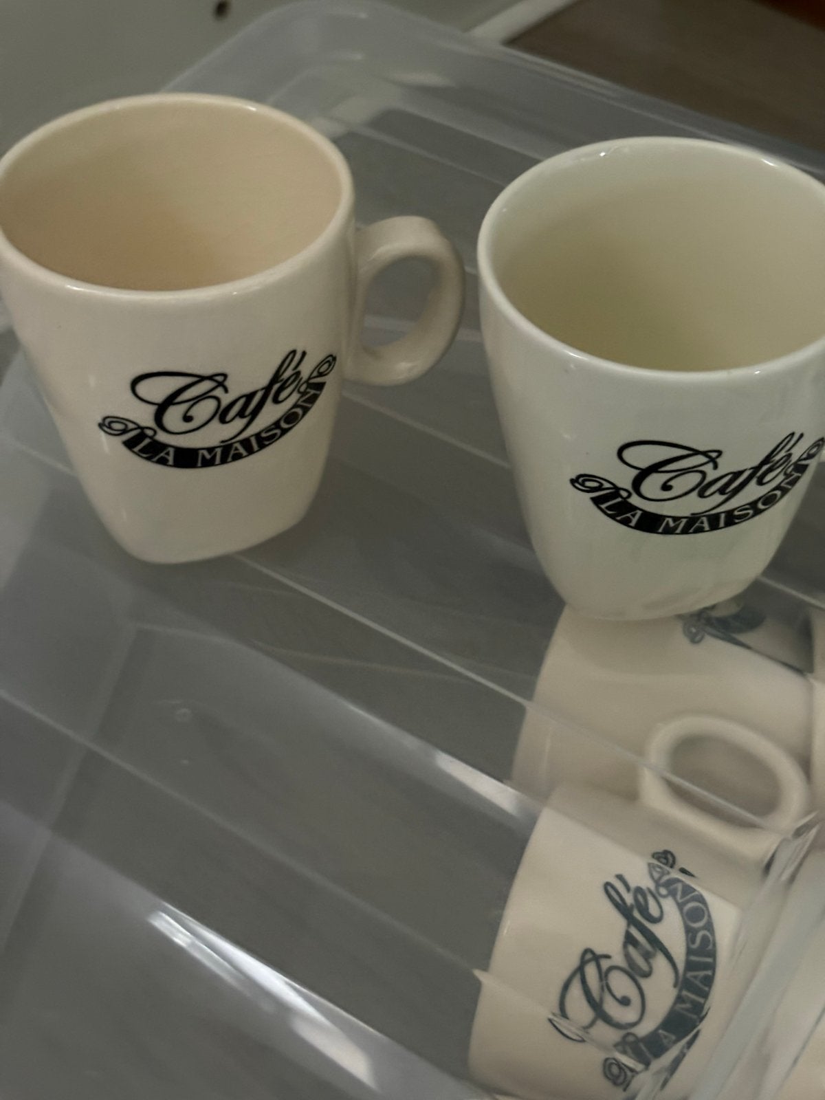 11 zo goed als nieuwe koffiemokken, crème met zwart, Huis en Inrichting, Ophalen, Zo goed als nieuw, Mok