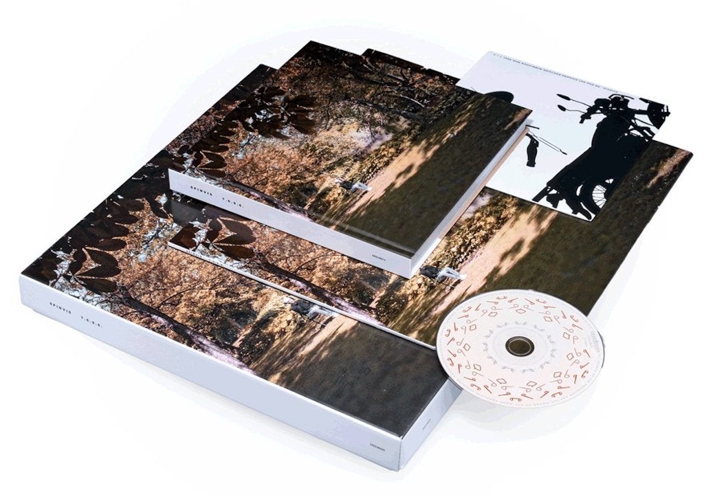 LP+7"+Cd+Boek Box Spinvis 7696 GESIGNEERD RED Vinyl NIEUW, Boxset, Geseald, Ophalen of Verzenden, Pop