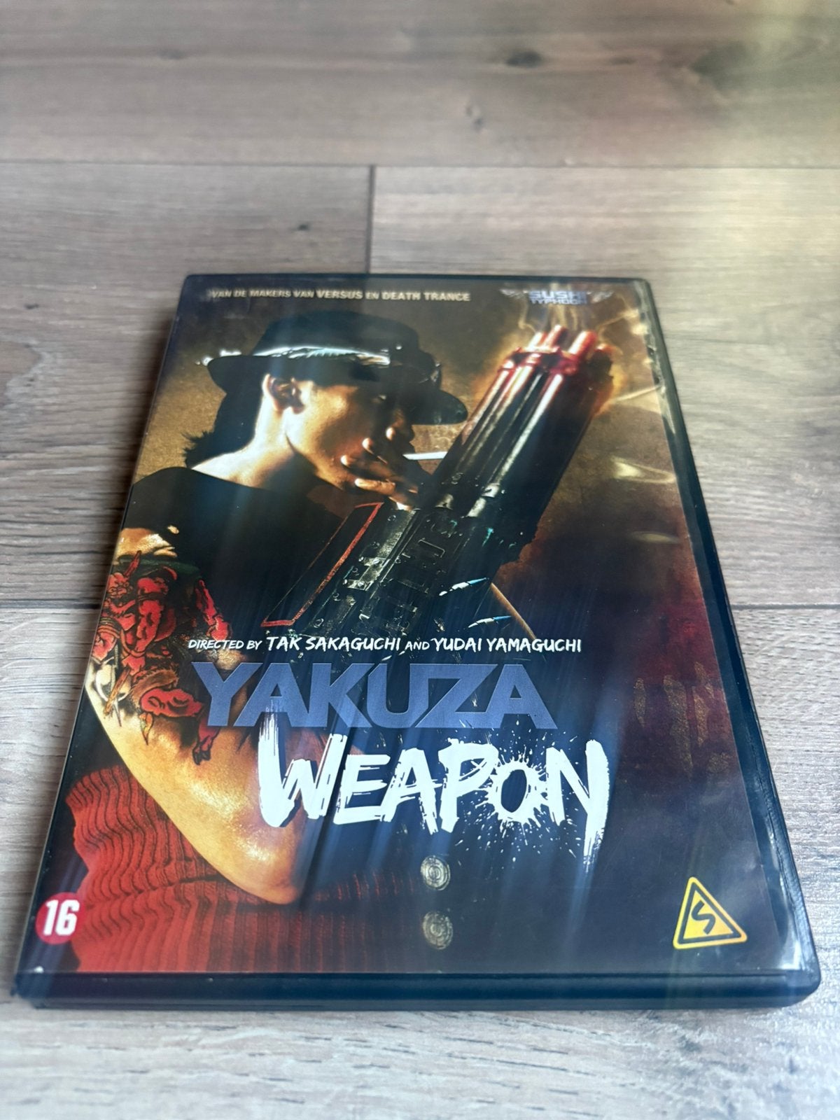 Yakuza Weapon van Tak Sakaguchi, Alle leeftijden, Ophalen of Verzenden, Zo goed als nieuw, Actiethriller