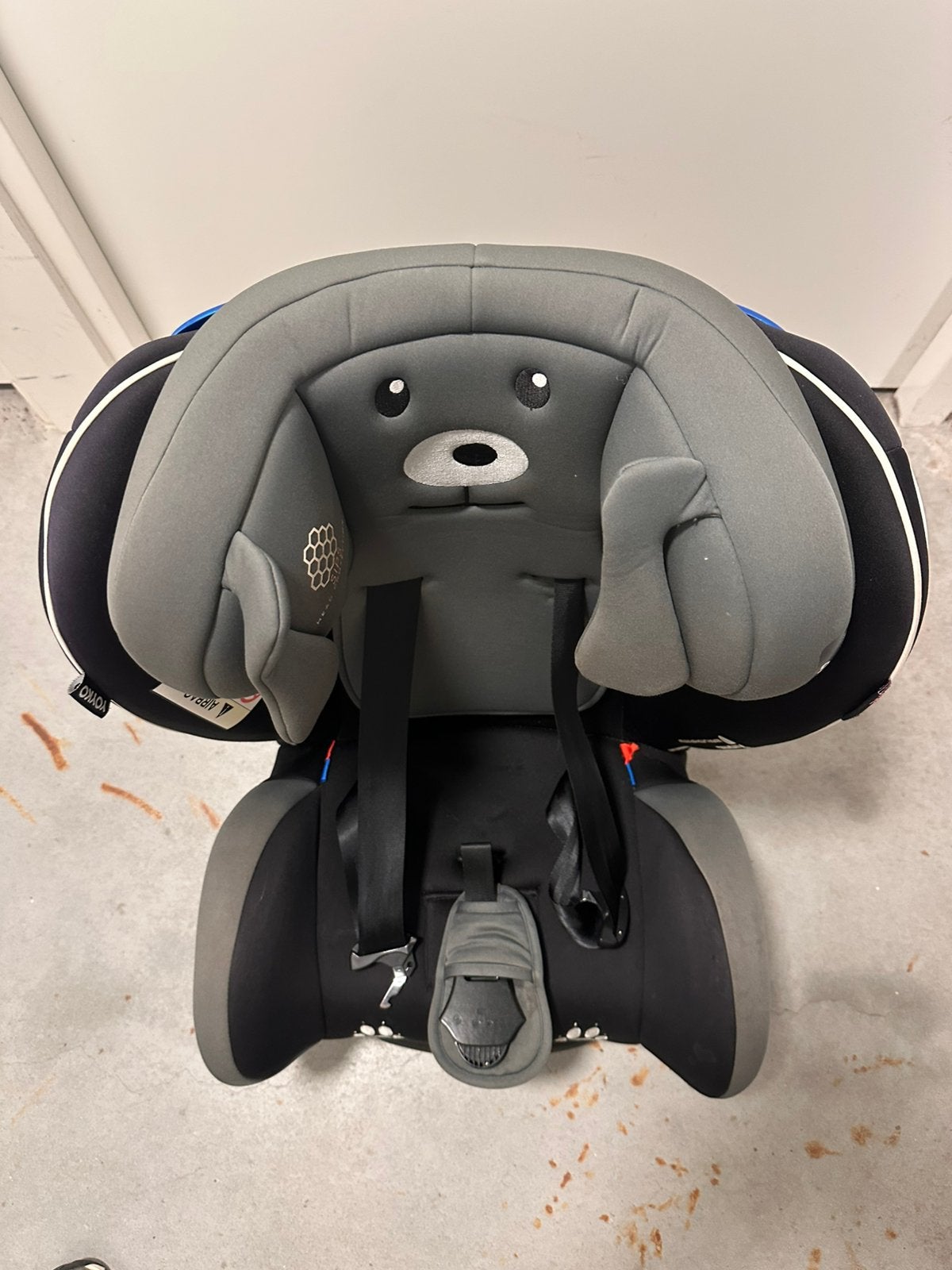 Yoyko autostoel 0-36 kg met ISOFIX – draaibaar, Gebruikt, Zijbescherming, Isofix, Ophalen