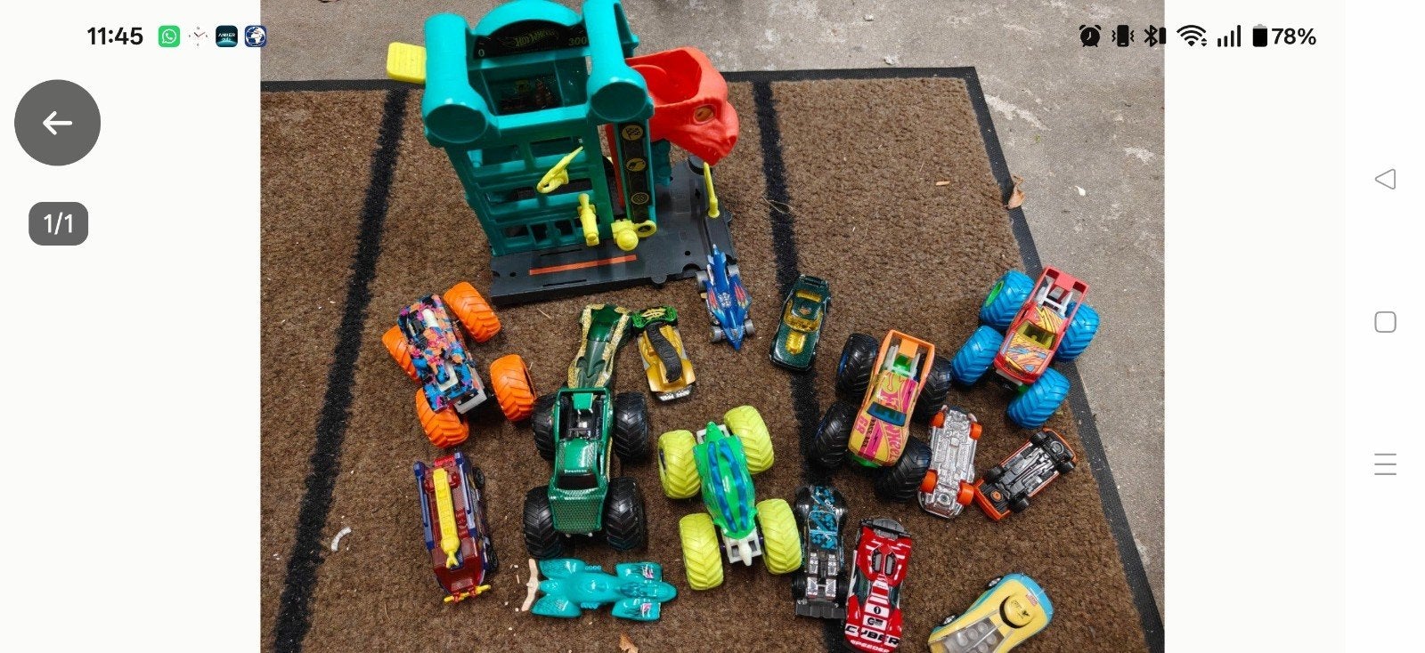 Hot Wheels Monster Trucks en speelset, Ophalen, Gebruikt