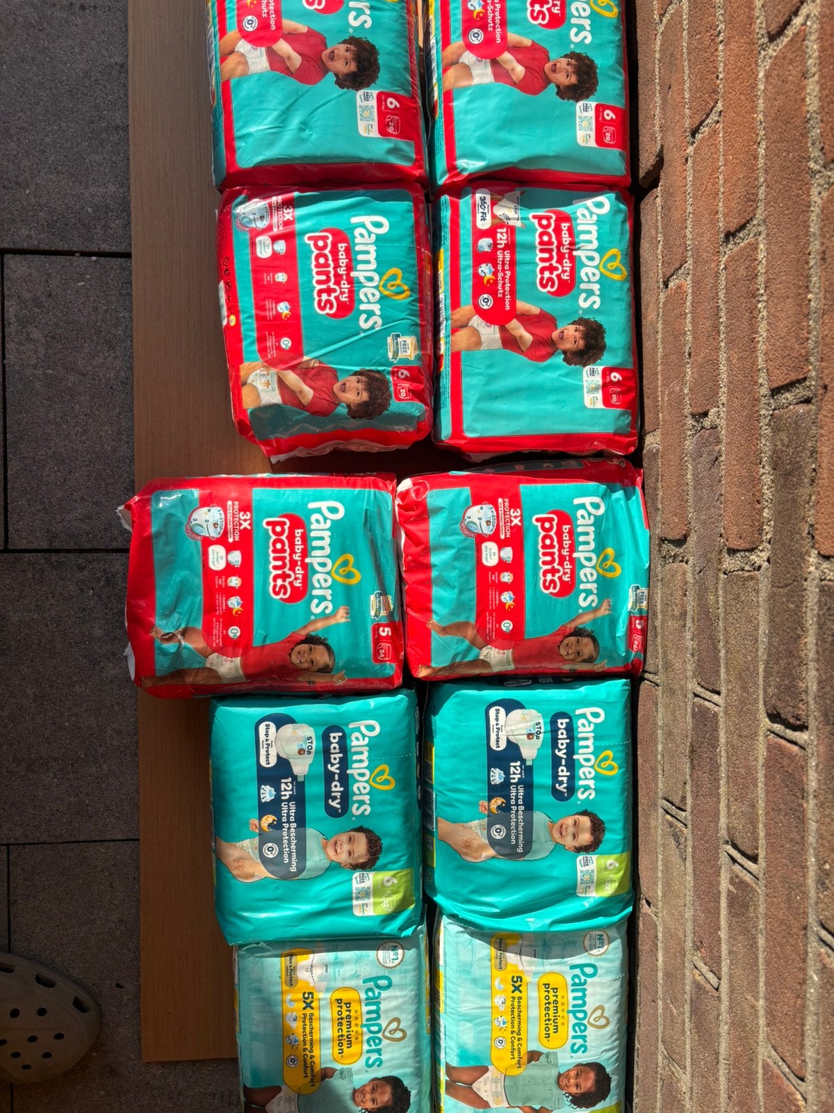 212 Pampers luiers (10 pakken) maat 5 & 6 – Nieuw, Overige merken, Overige typen, Nieuw, Ophalen of Verzenden