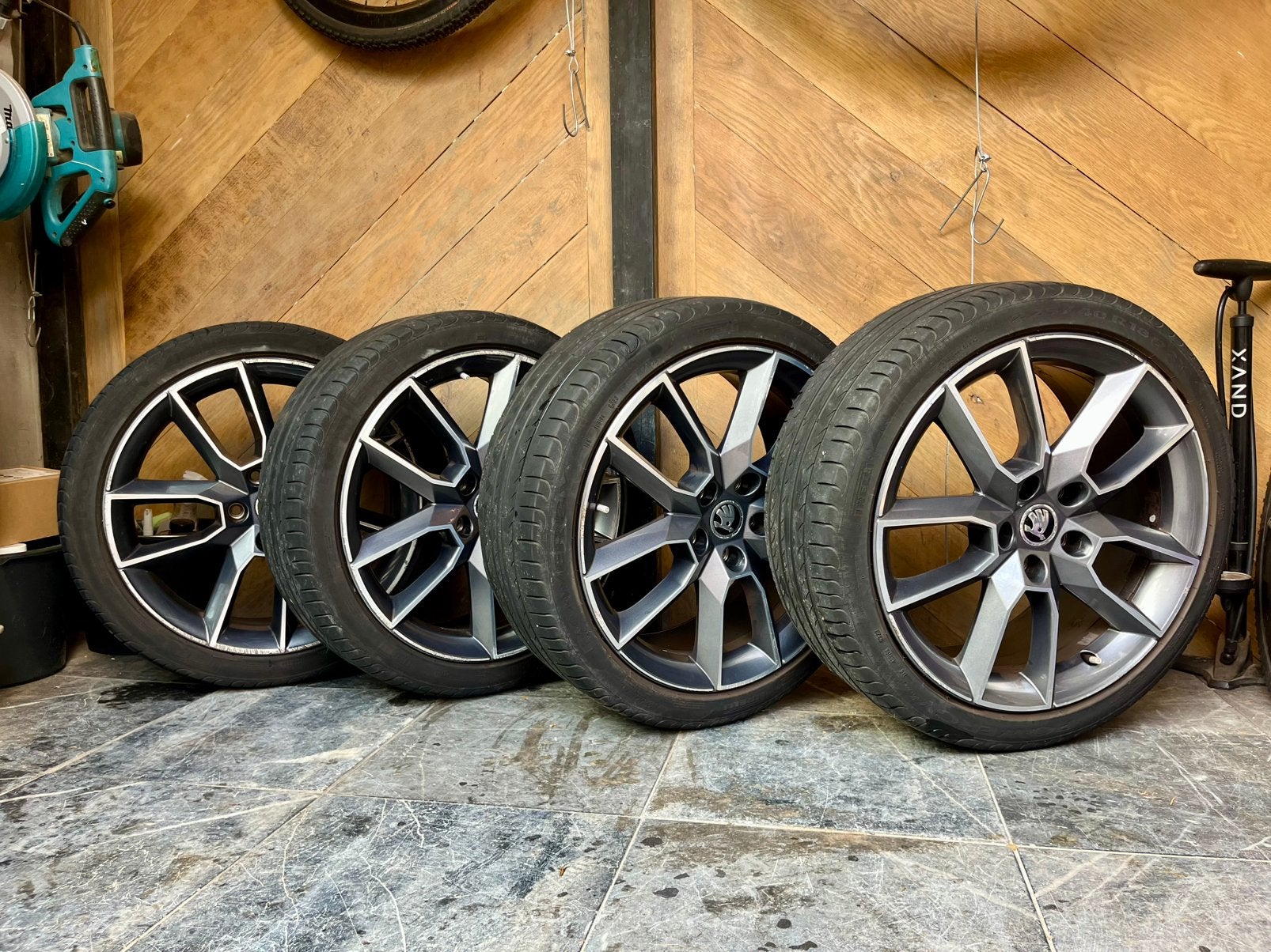 Skoda Gemini velgen, 18 inch, Gebruikt, Banden en Velgen, Ophalen of Verzenden