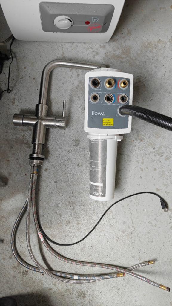 Floww Hub 3-in-1 kraan met boiler (60 graden), Ophalen, Gebruikt