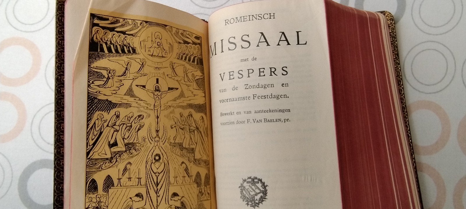 Romeinsch Missaal met Vespers - Oud Kerkboek, Ophalen of Verzenden, F. Van Baarlen, pr.