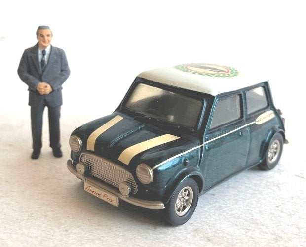 British Motoring Classics Mini Cooper Grand Prix MCC425., Ophalen of Verzenden, Zo goed als nieuw, Auto, Overige merken