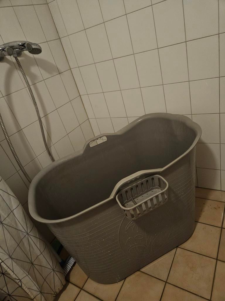 Zitbad 200 Liter, Ophalen, Gebruikt, Badje, Bébé-jou