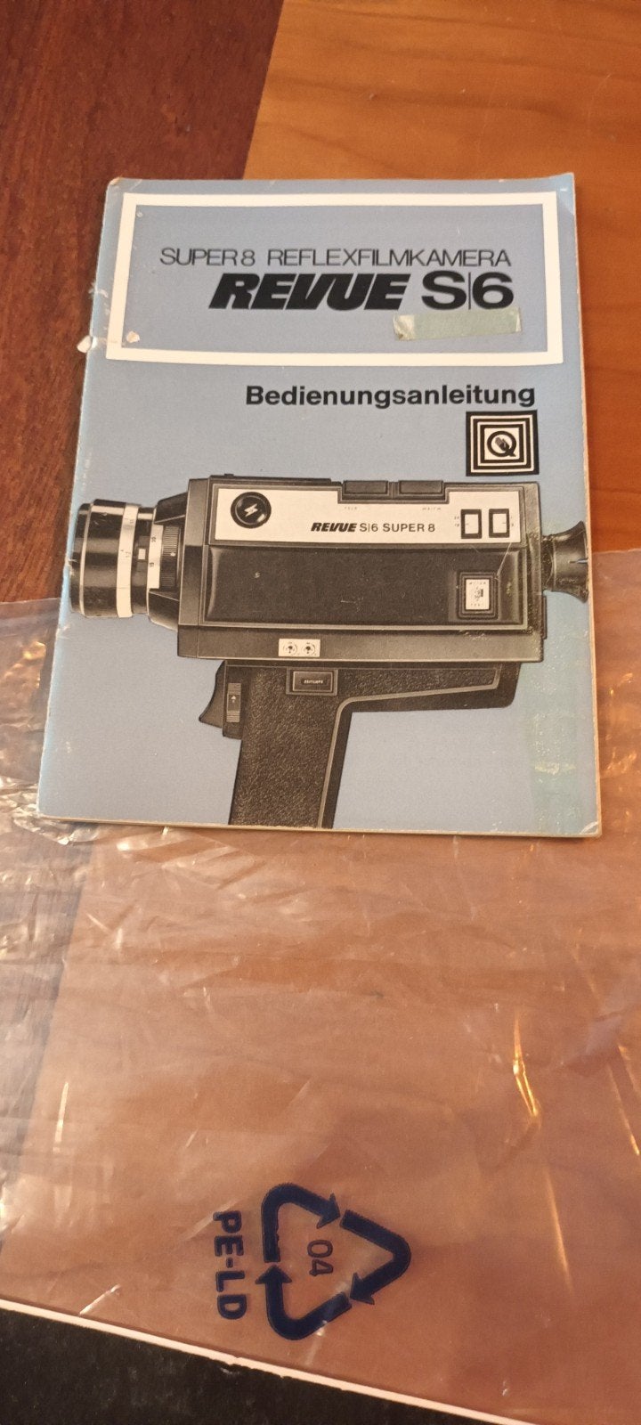 filmcamera revue in tas, Ophalen of Verzenden