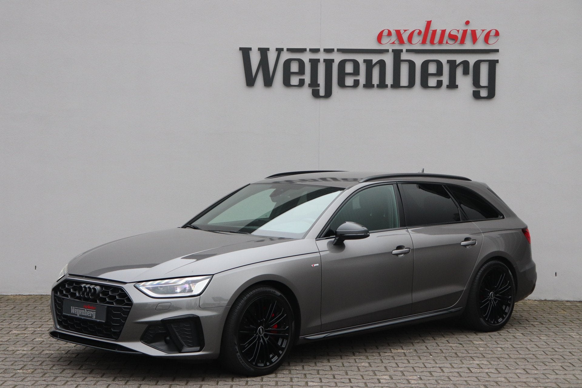 Audi A4 Avant 45 TFSI Quattro S-line Black Optic Massage HU, Automaat, 12 maanden, 15 km/l, Gebruikt