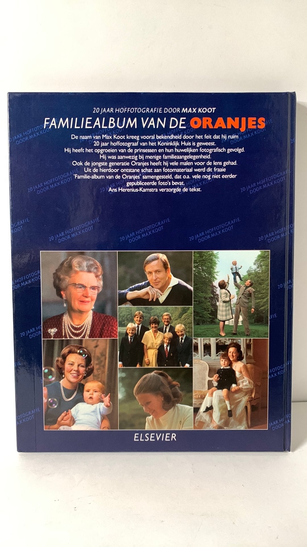 Familiealbum van de Oranjes - Max Koot, Ophalen of Verzenden, Zo goed als nieuw, Nederland, Tijdschrift of Boek