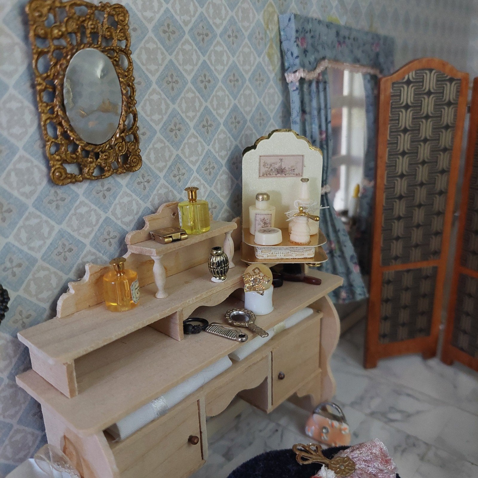 make up standaard voor poppenhuis, Ophalen of Verzenden, Nieuw, Poppenhuis