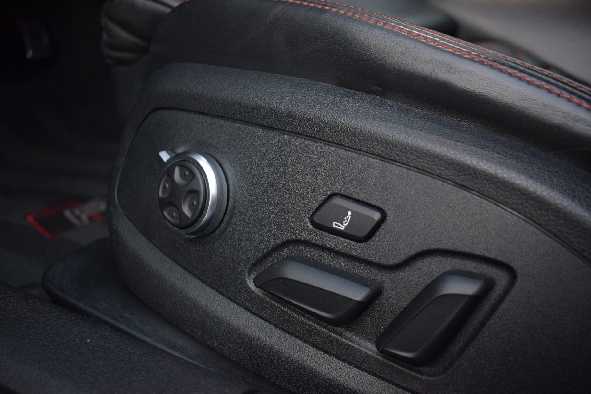 Foto 45 van Audi RS4 2.9 TFSI 450pk Quattro Pano | HUD | Milltek | 360 c