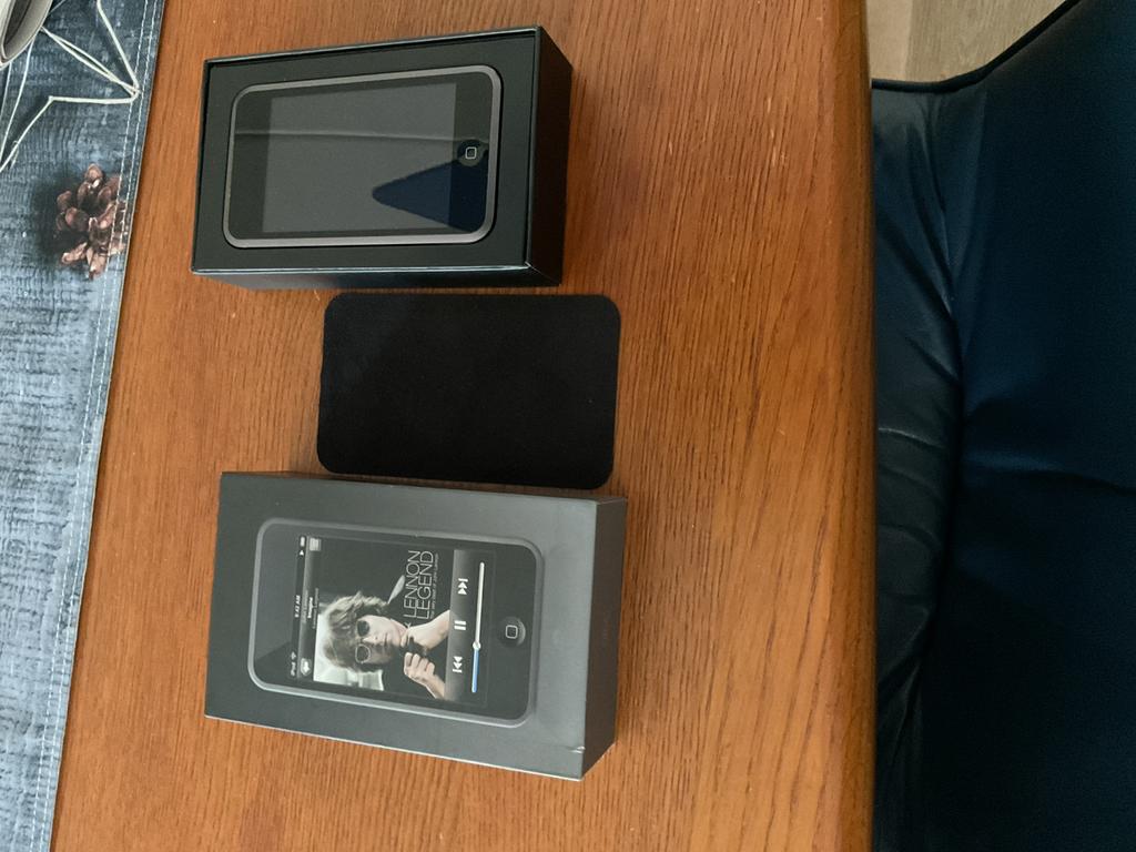 Apple iPod Touch 8GB - Zo goed als nieuw met hoes en doos, Audio, Tv en Foto, Mp3-spelers | Apple iPod, Ophalen of Verzenden, Zo goed als nieuw