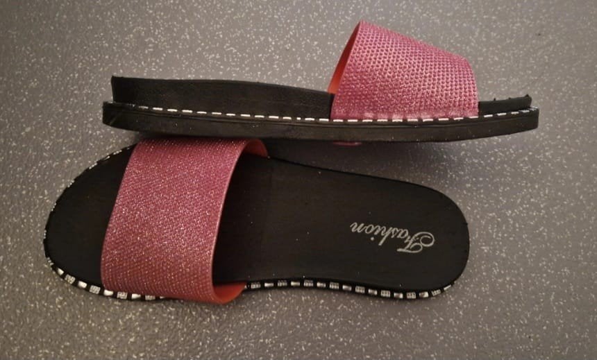 Roze glitter slippers maat 38 NIEUW, Ophalen of Verzenden, Nieuw, Roze