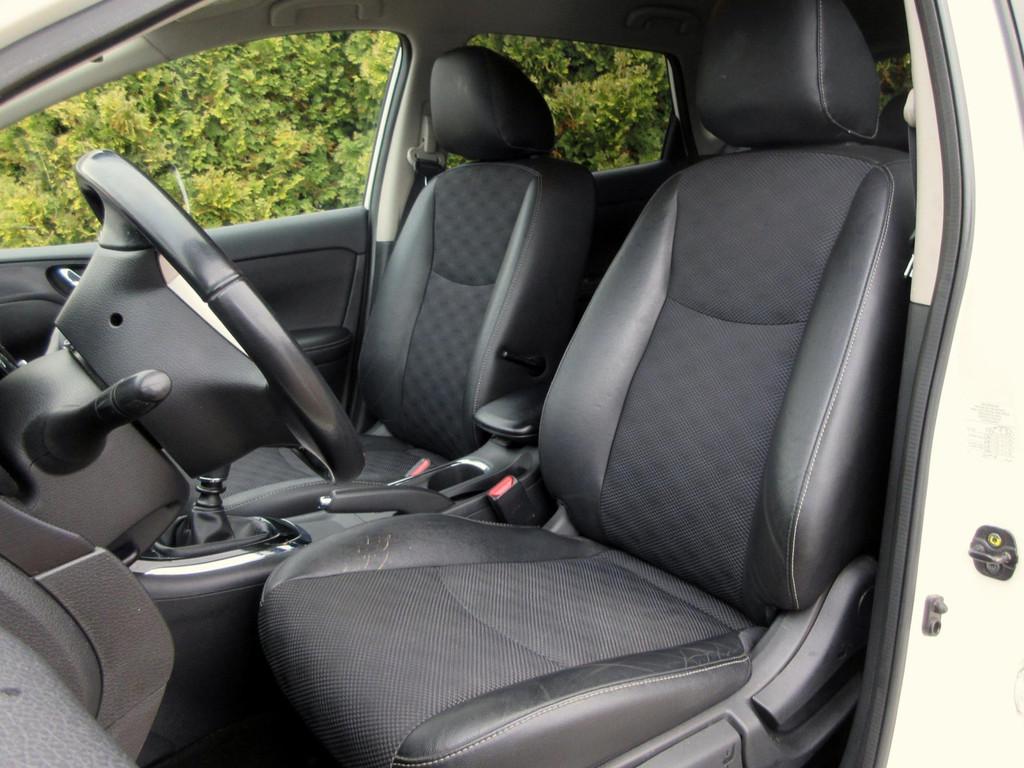 Nissan Pulsar 1.2 DIG-T N-Vision*Navi*Camera*Trekhaak*, Voorwielaandrijving, Gebruikt, 4 cilinders, 1165 kg