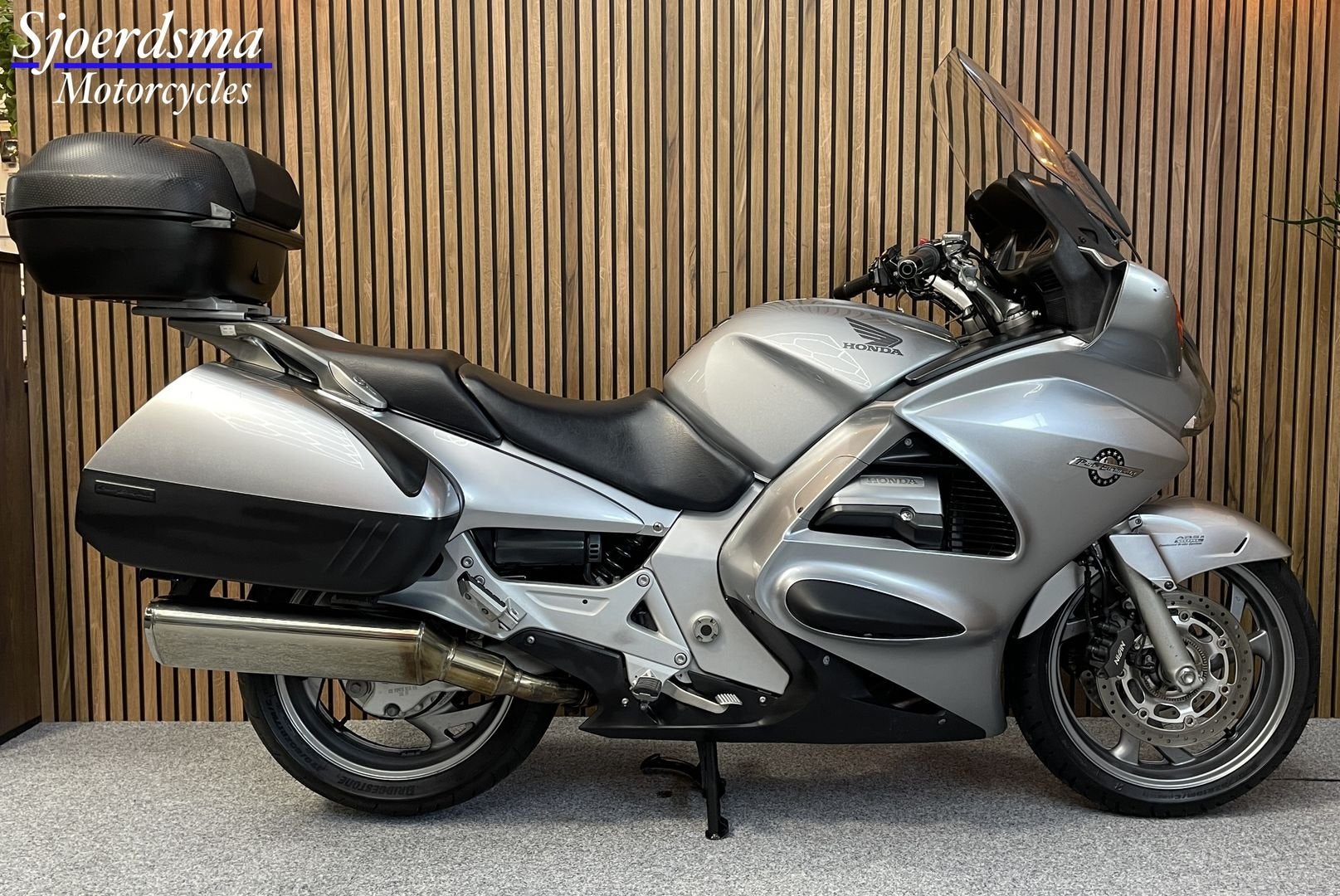 HONDA ST 1300 PAN EUROPEAN ABS (bj 2007), Motoren, Motoren | Honda, HONDA, 4 cilinders, Motorrijbewijs A, Bedrijf