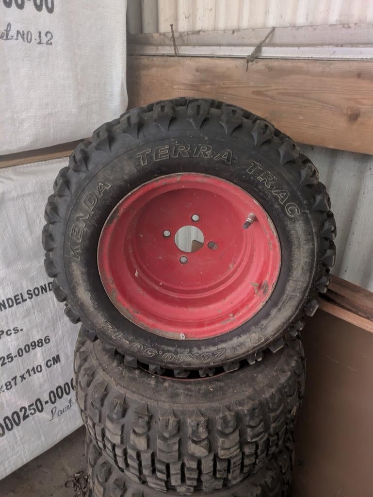 Knikmops 90 banden met velg., Ophalen