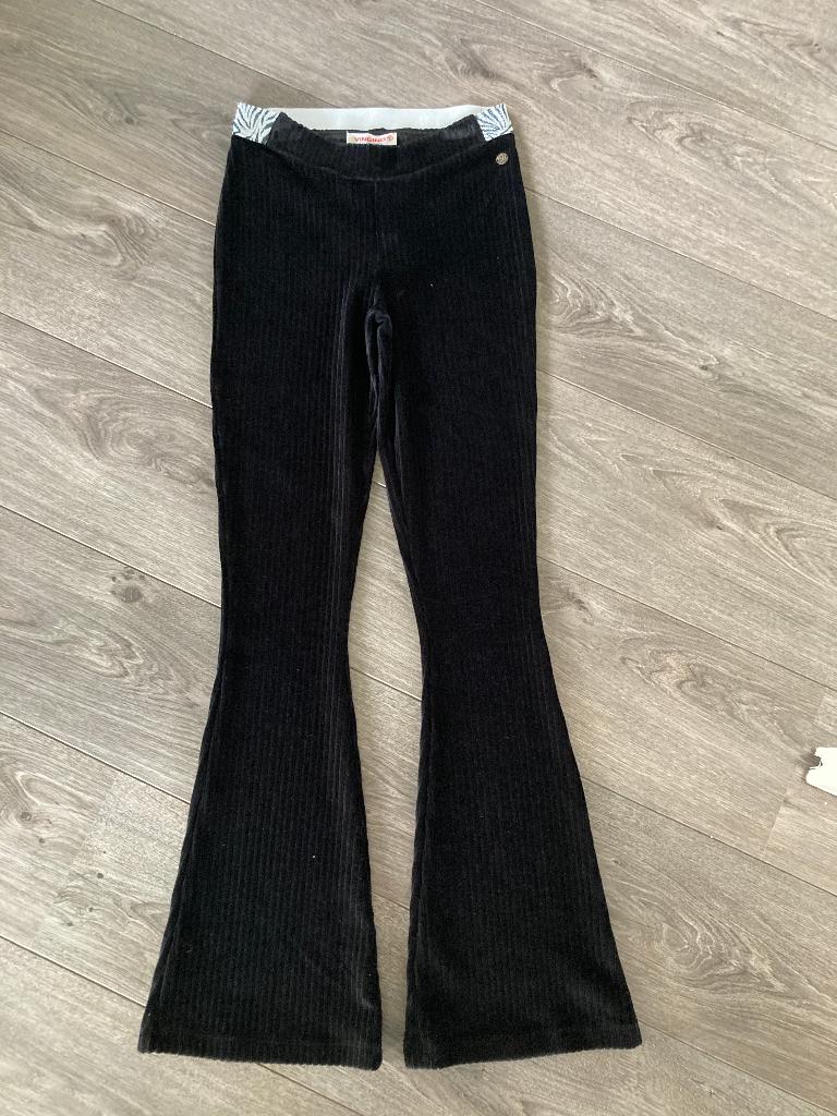 VINGINO flared pants zwart rib nieuw mt 164, Broek, Meisje, Nieuw, Ophalen of Verzenden