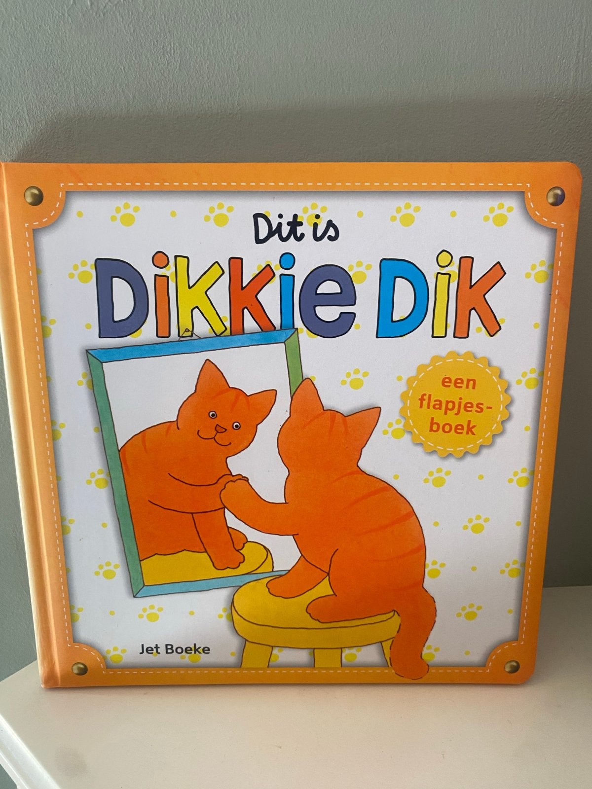 Dikkie Dik een flapjesboek - Zo goed als nieuw, Boeken, Ophalen of Verzenden, Zo goed als nieuw, Uitklap-, Voel- of Ontdekboek