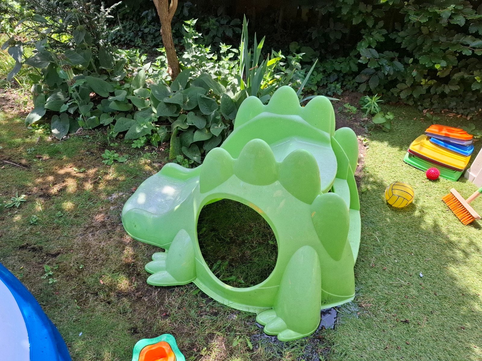 Dino glijbaan, Ophalen, Glijbaan