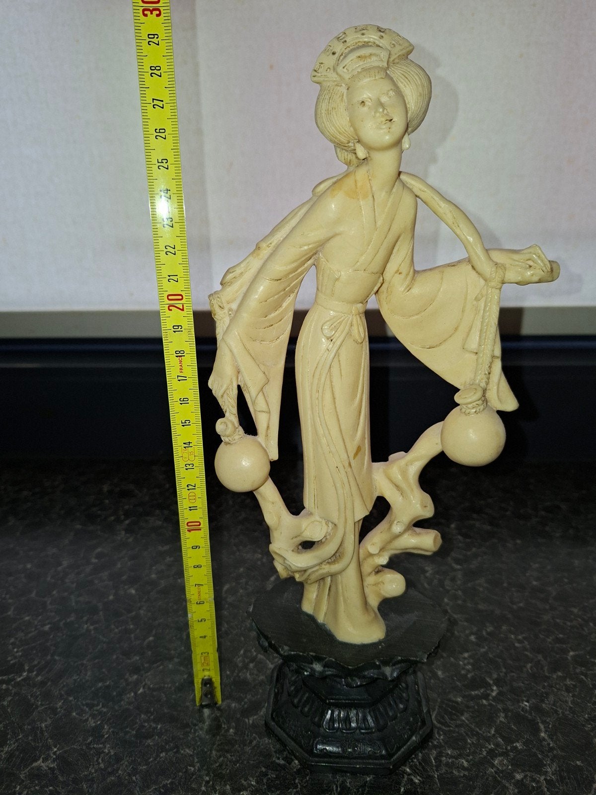 Oosterse Vrouw Figuur Beeldje - Ivoor Kleurig, Kunststof, Ophalen of Verzenden, 20 - 50 cm, Beeld