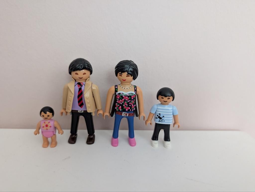 Playmobil Aziatische gezin, poppetjes familie, Ophalen of Verzenden, Nieuw, Complete set