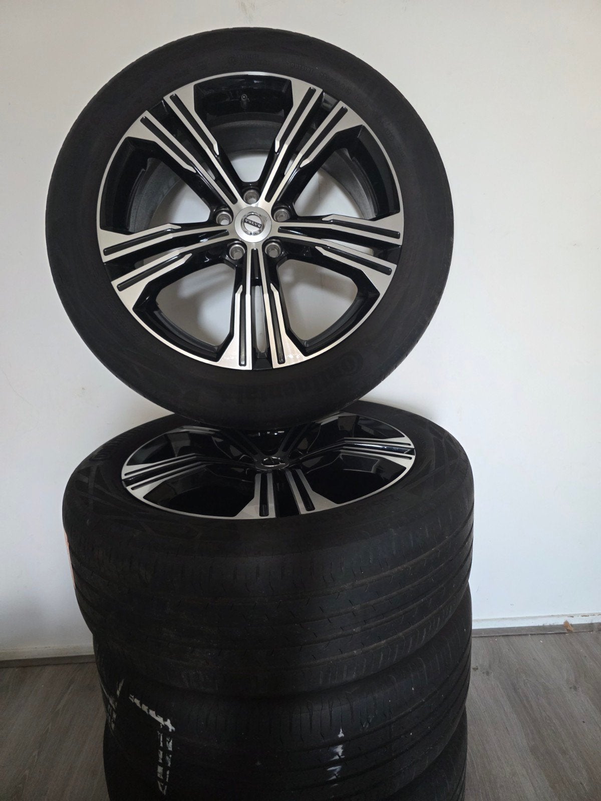 Volvo XC40 Velgen 19" met banden - kunnen nog een ronde mee, Ophalen of Verzenden, Gebruikt