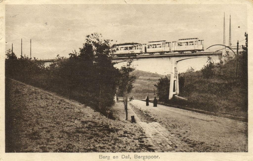 Berg en Dal, Bergspoor. - volk - 193? gelopen, Ophalen of Verzenden, 1920 tot 1940, Gelopen, Gelderland