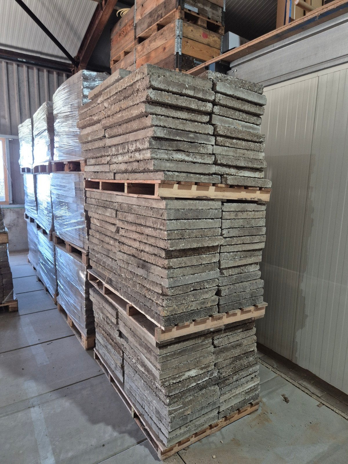 Gratis grind tegels 40x60. 145 stuks, Ophalen