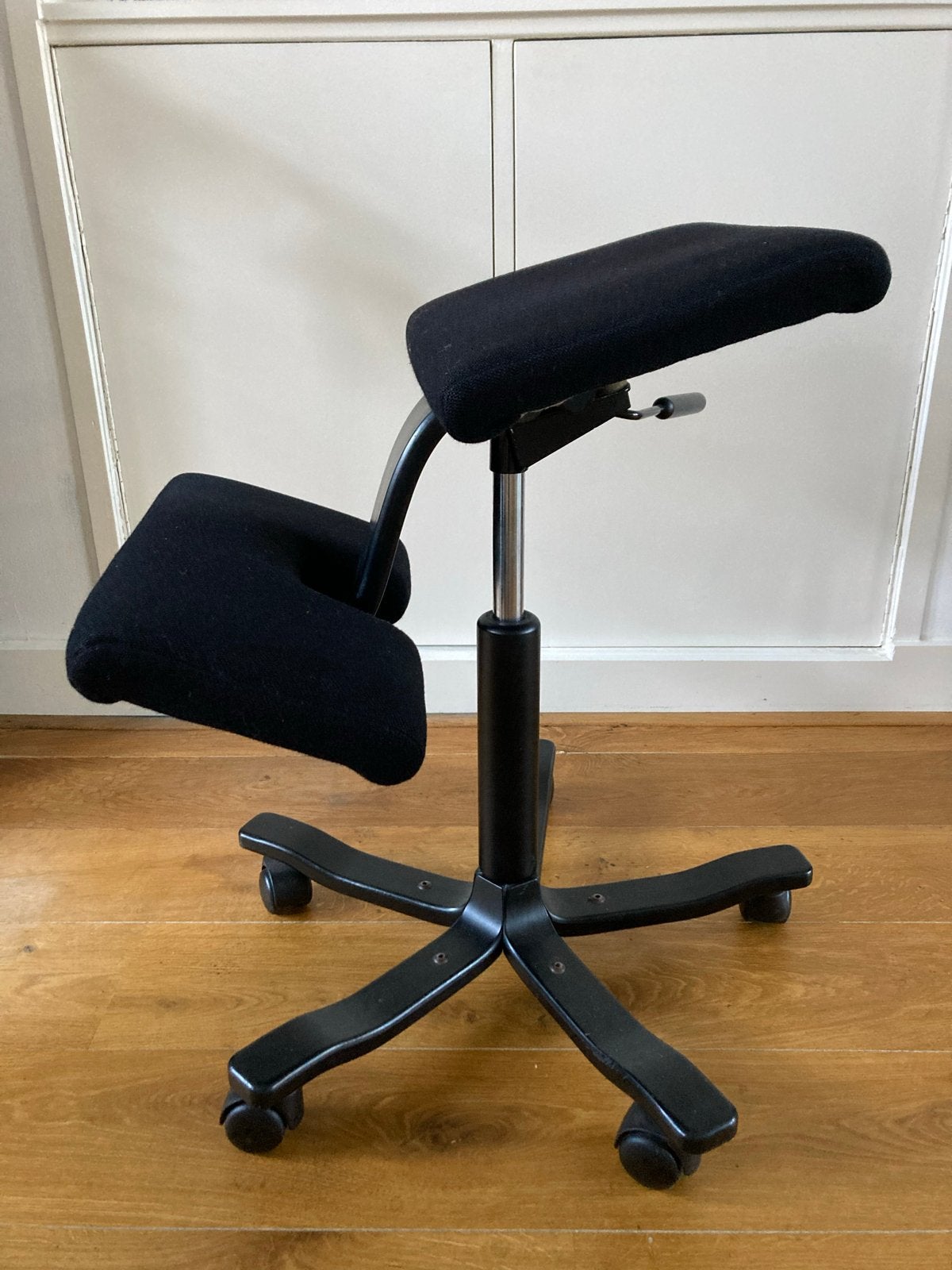 Stokke Varier Wing Ergonomische Bureaustoel - Zwart, Ophalen, Zwart, Zo goed als nieuw, Bureaustoel