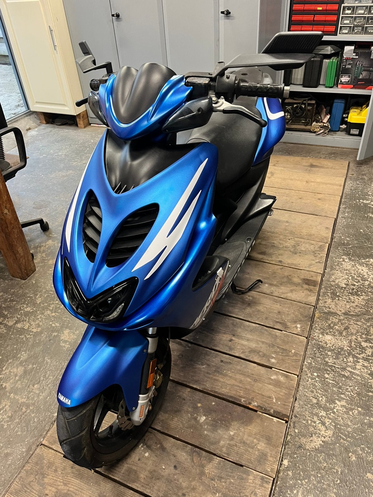 Yamaha Aerox 50cc LC DD, Fietsen en Brommers, Ophalen, Zo goed als nieuw, Tweetakt, Aerox
