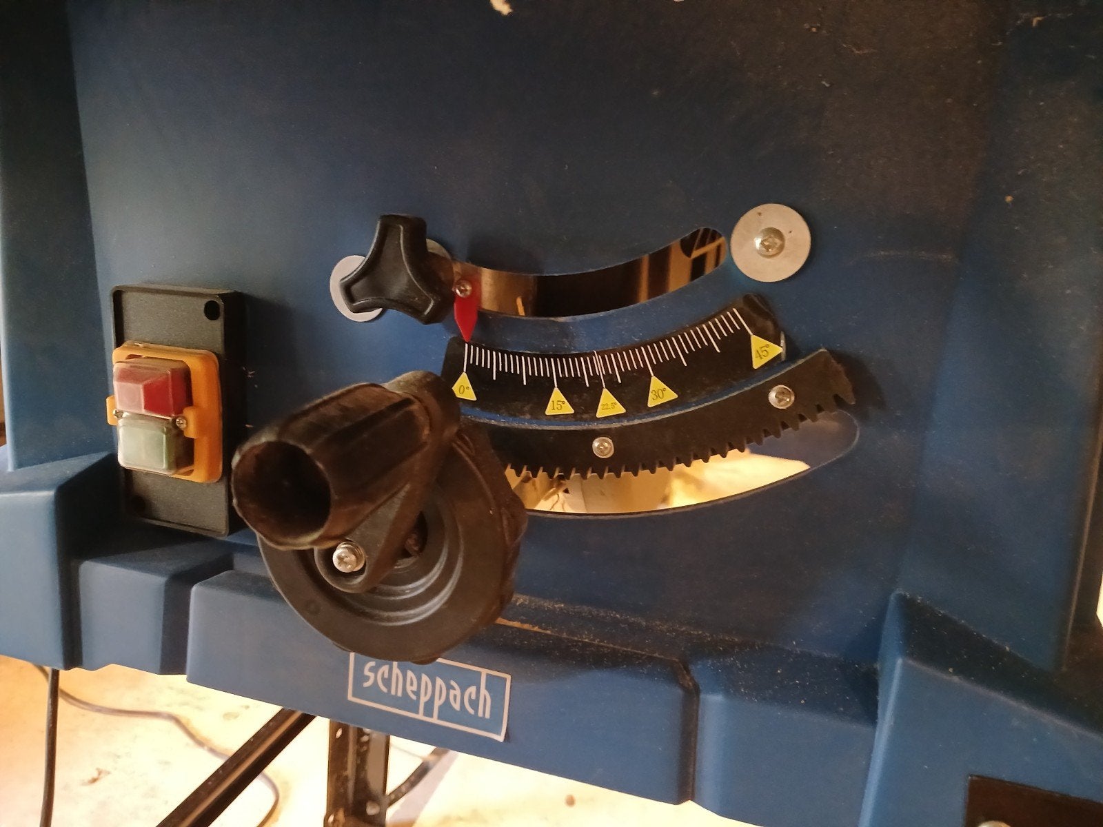 Scheppach HS110 Tafelzaag - Zo goed als nieuw