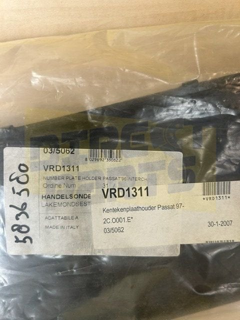 Volkswagen Passat (10/96-11/00) Kentekenhouder Origineel! 58, -, Volkswagen, -, Nieuw