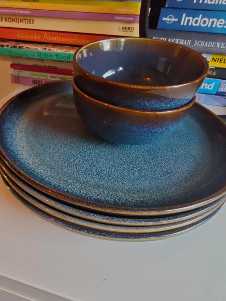 Ikea Servies: 4 Borden en 2 Kleine Schaaltjes, Ophalen, Zo goed als nieuw
