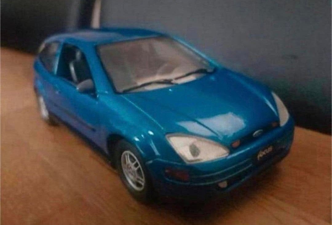 Ford Focus Mk1 1999 – Schaal 1:30 – 3-deurs Modelauto, Ophalen of Verzenden, Zo goed als nieuw, Auto, Overige merken