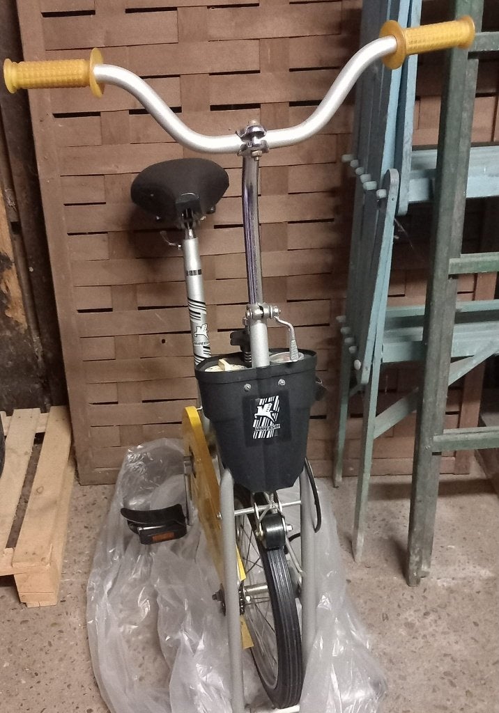 Hometrainer zeer compact, Sport en Fitness, Ophalen, Gebruikt, Benen, Hometrainer
