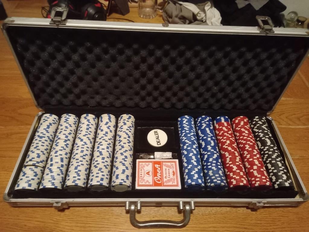 Luxe pokerset 500 chips, Vijf spelers of meer, Ophalen of Verzenden, Gebruikt