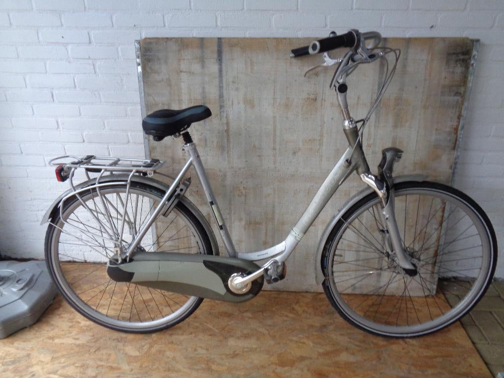 BATAVUS SUPREME  € 295.00, Ophalen, Gebruikt, Versnellingen, Batavus