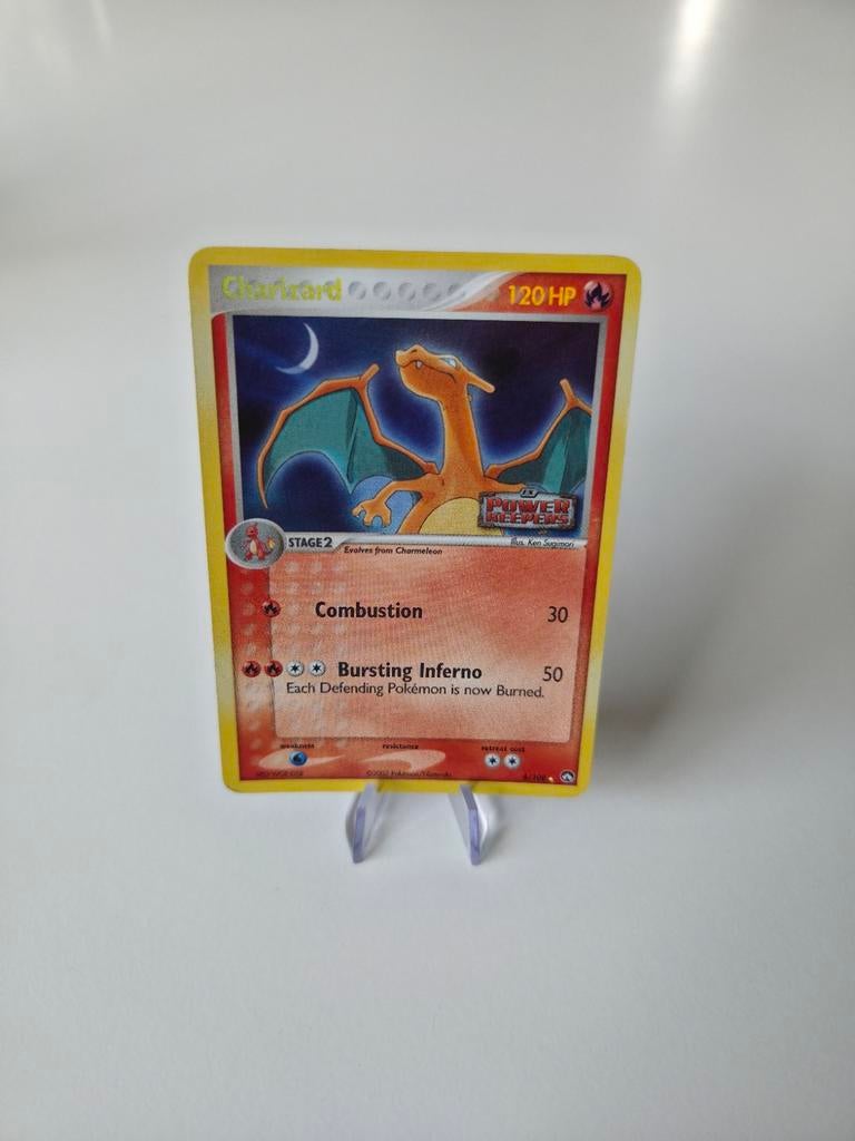 Charizard - PK 006 - Reverse Holo Stamped, Hobby en Vrije tijd, Verzamelkaartspellen | Pokémon, Ophalen of Verzenden, Zo goed als nieuw