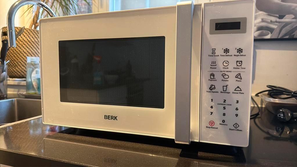 Selling microwave 700W, Ophalen, Zo goed als nieuw, Oven