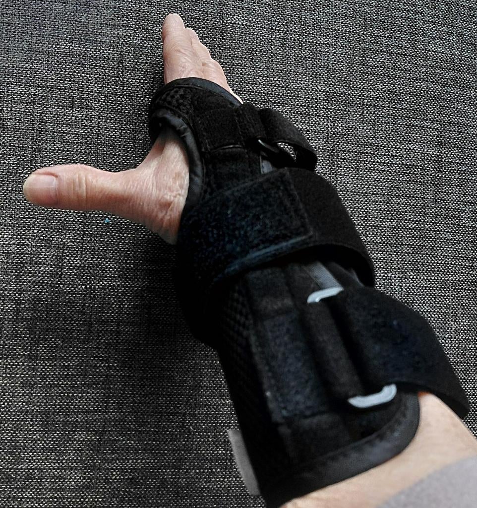 Actimove manus forte polsbrace links en rechts, Ophalen of Verzenden