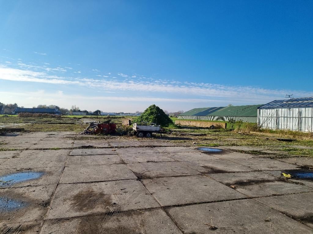 Bij Schiphol, te huur verhard buitenterrein/stalling, opslag, 1800 m², Huur, Bedrijfsruimte